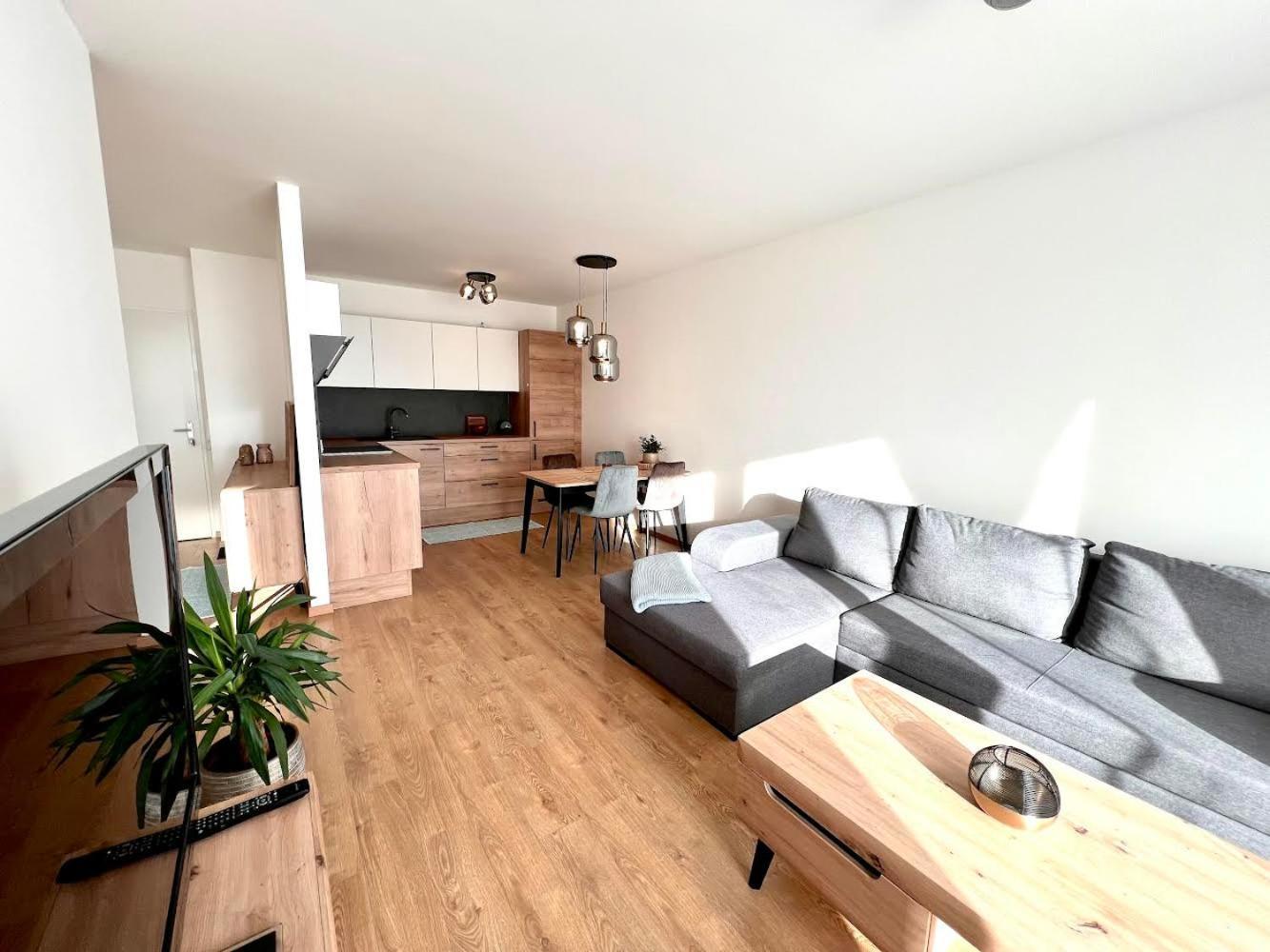 Ar Albelli House Apartment Кошице Екстериор снимка
